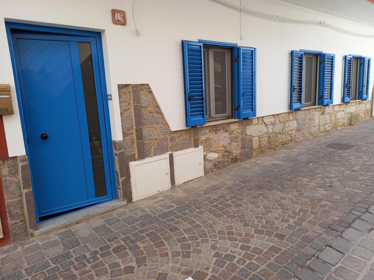 Vila Casa Blu Oltremare SantʼAntìoco Exteriér fotografie